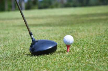 A golfer about to tee off at one of Hua Hin’s golf courses