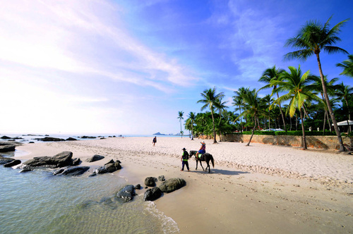 Horse riding on Hua Hin Beach is a popular summer activity