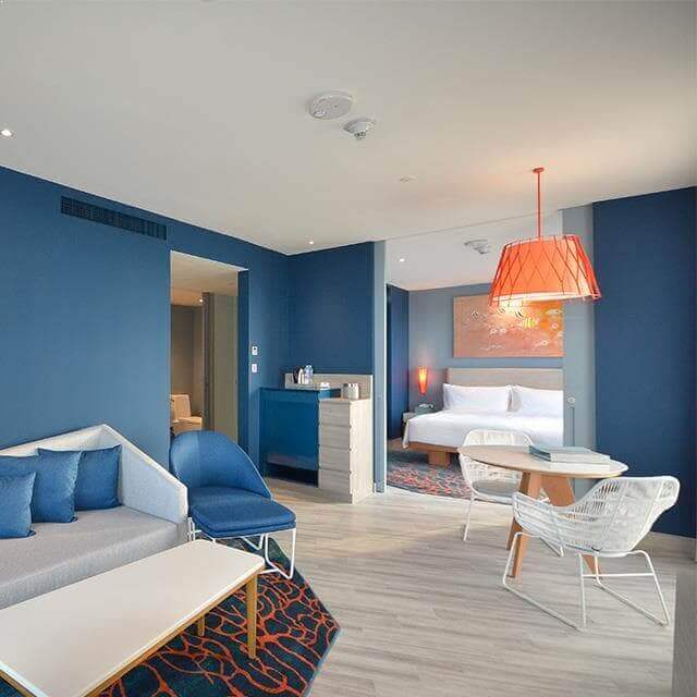 One of Holiday Inn Vana Nava Hua Hin’s family-friendly hotel rooms